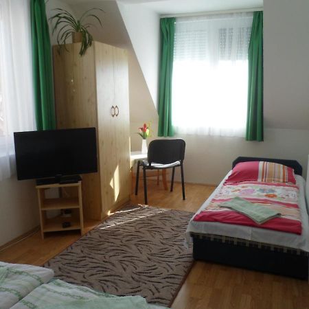 Makai Apartman Hotel Hajduszoboszlo Exterior photo